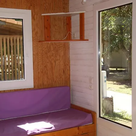 营地 Du 圣于连迪韦尔东