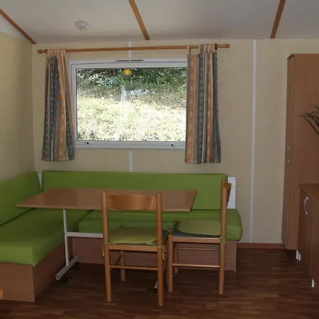 Du 圣于连迪韦尔东