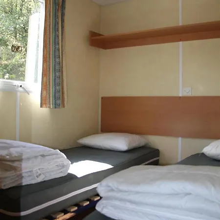 Du 2* 圣于连迪韦尔东