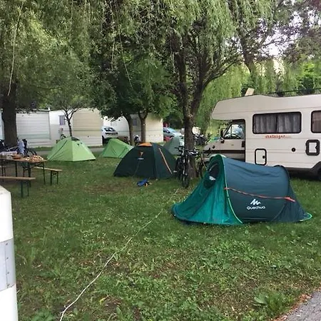 Du 2* 圣于连迪韦尔东