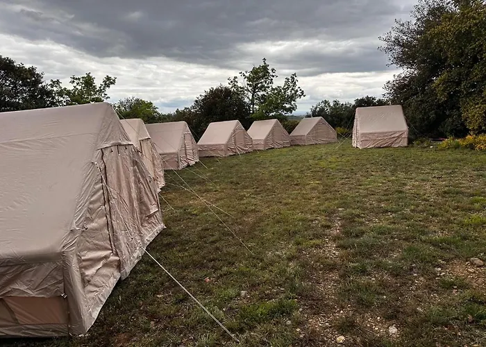 Du 2* Saint-Julien-du-Verdon